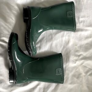 UGG Siena size 5 Rain boots